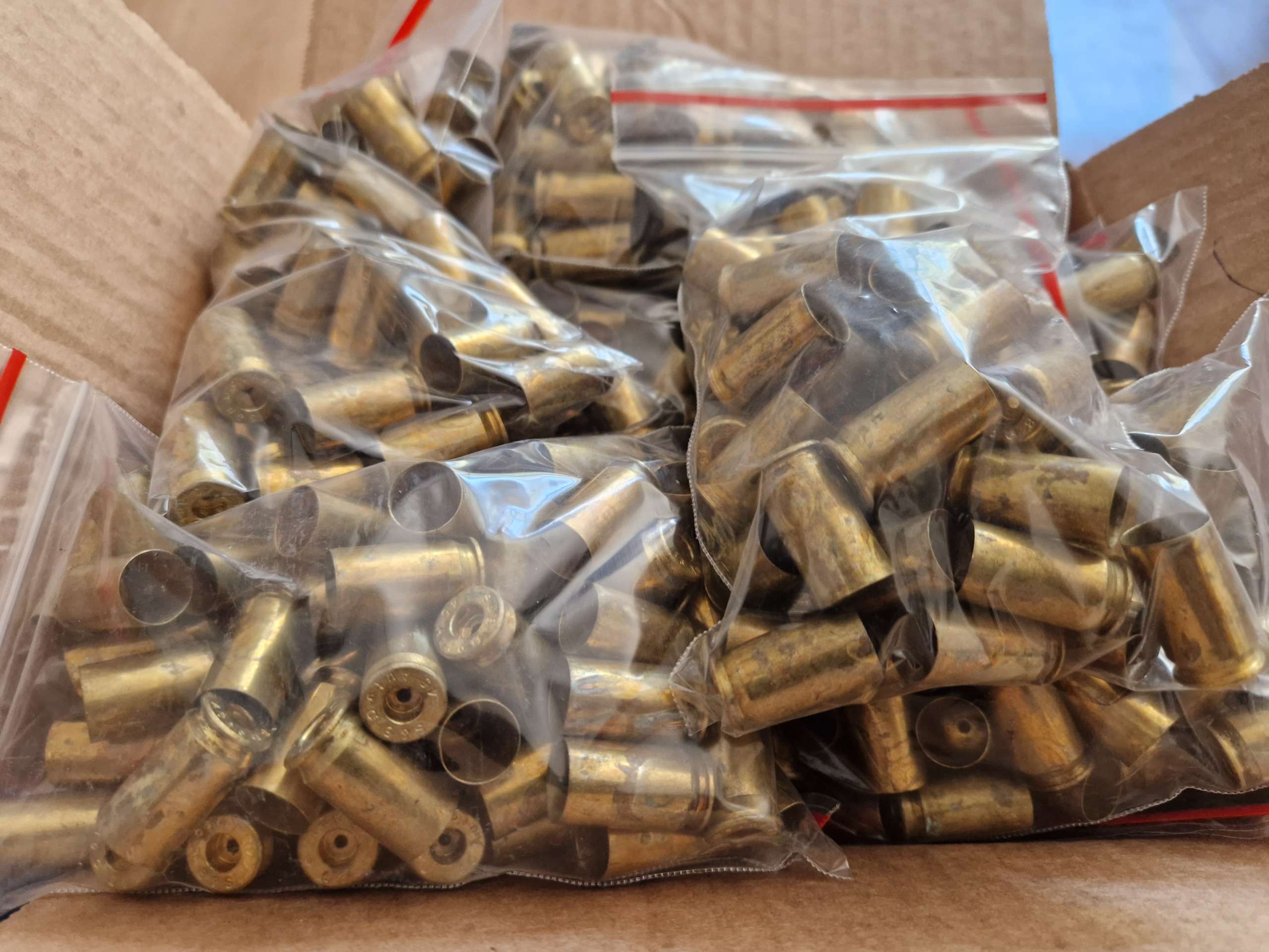 łuski .45 ACP